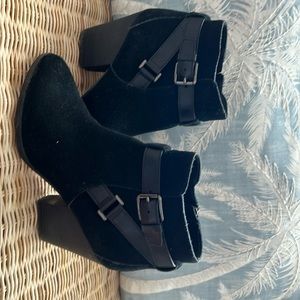 Black booties - suede and leather with side zip